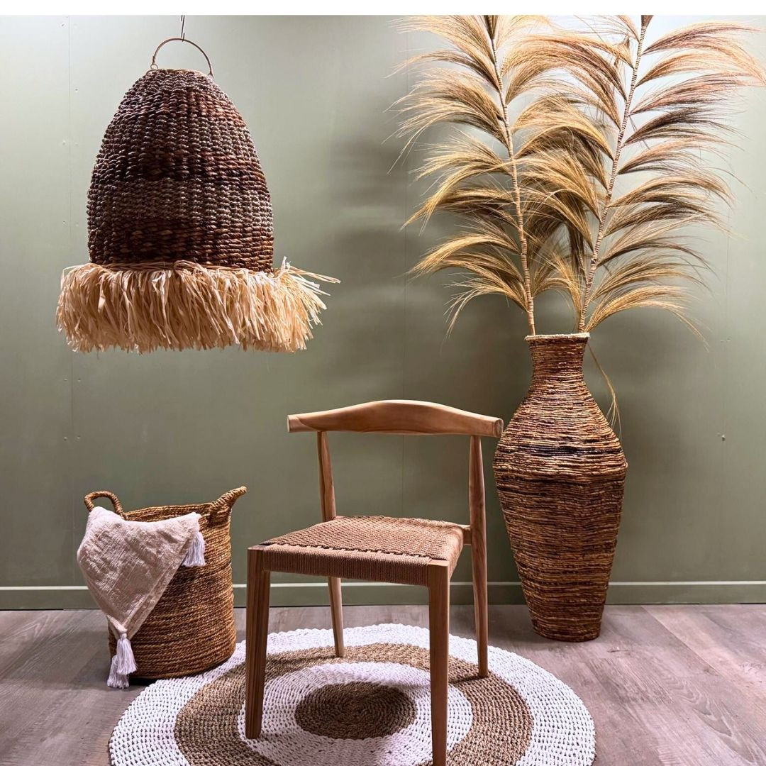 Chaise Teck et cordes