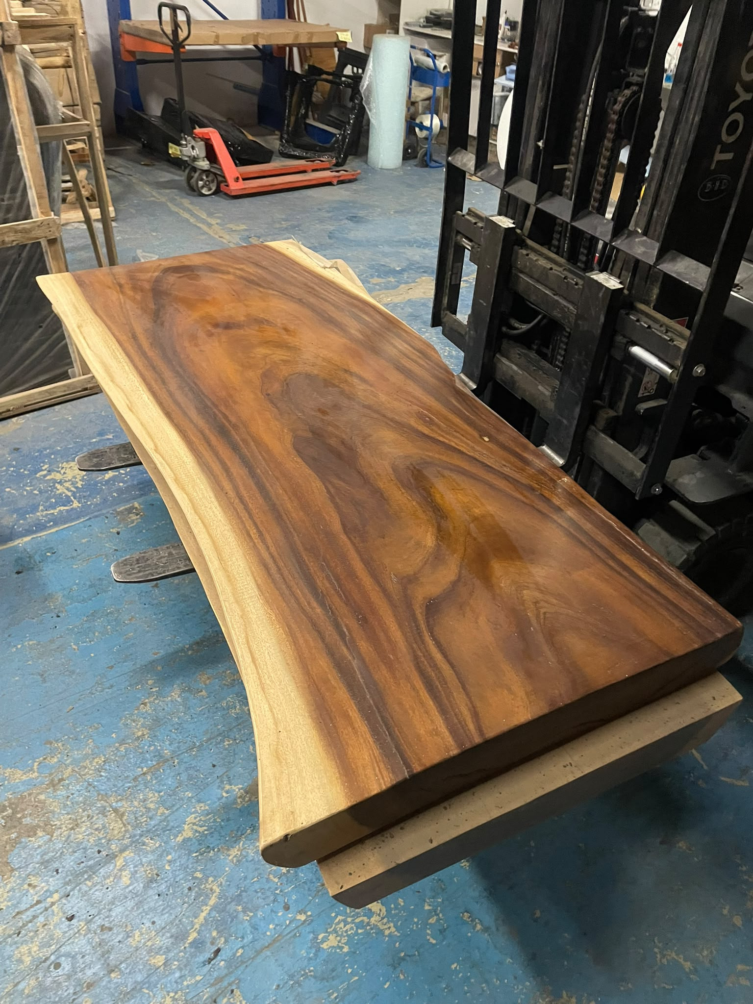 Table Suar - 2M x 93/86/88cm
