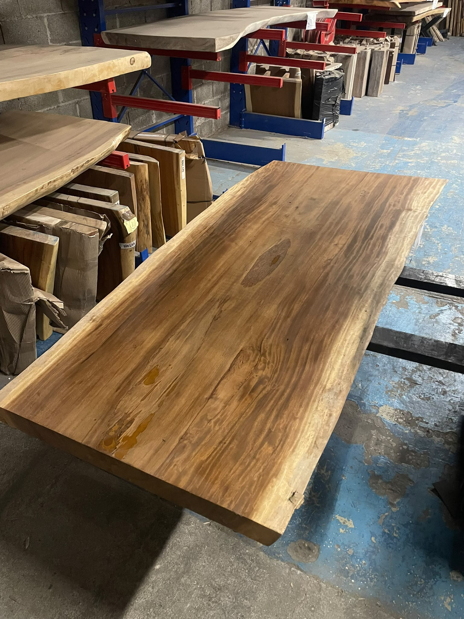 Table Suar - 2M15 x 98/96/85cm