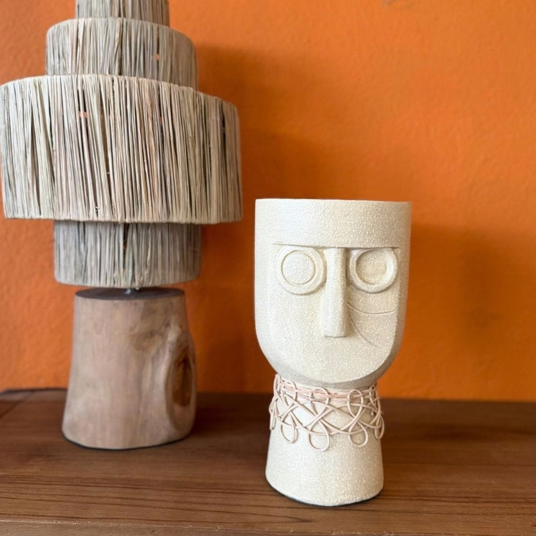 Statuette/vase design -...